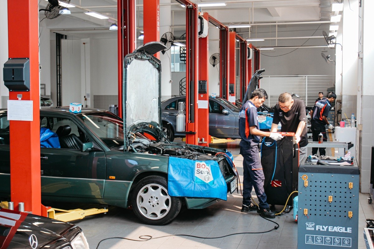 Bosch Car Service Gratiskan Servis Armada Member W124 MBCI Jakarta Chapter  