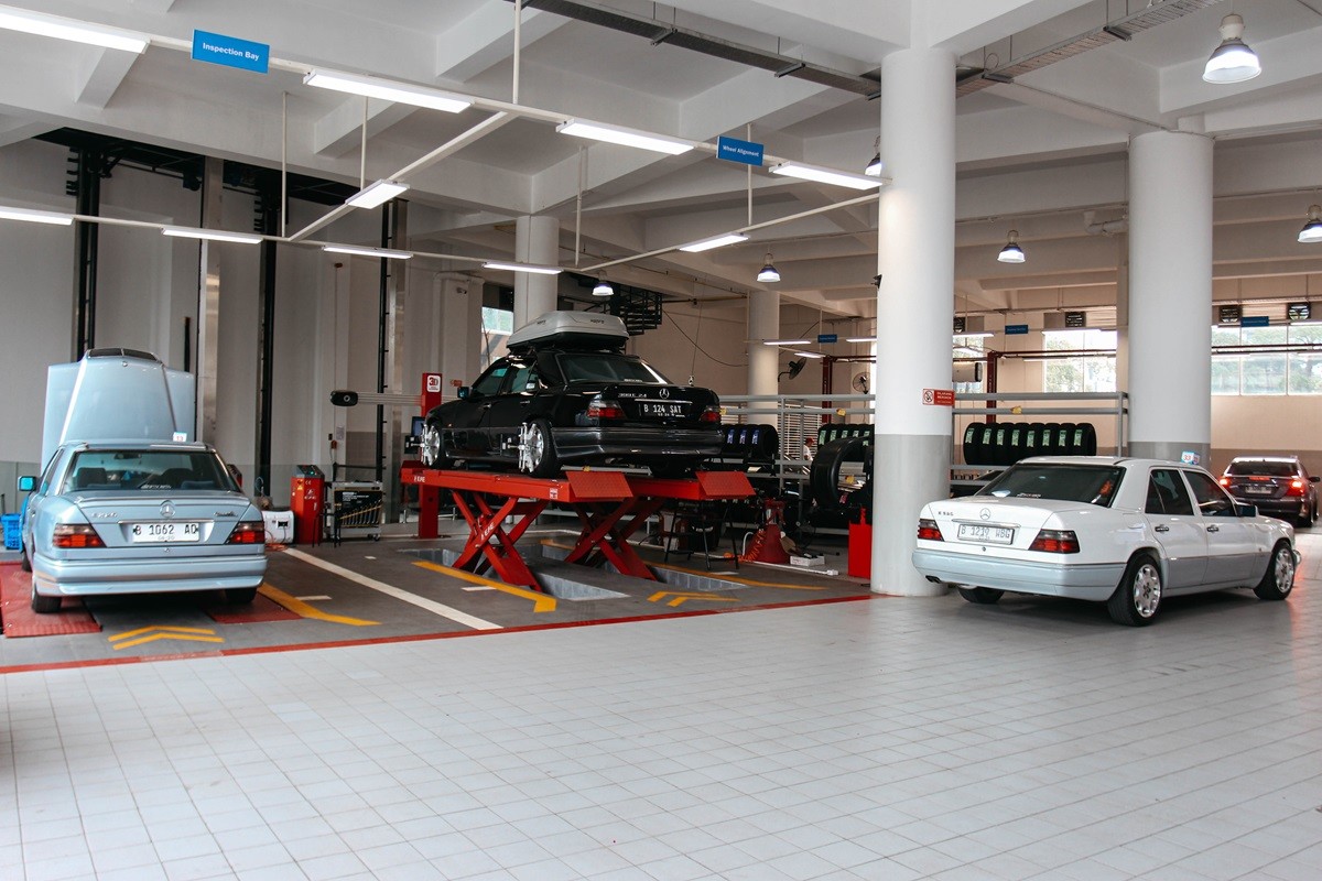 Bosch Car Service Gratiskan Servis Armada Member W124 MBCI Jakarta Chapter  