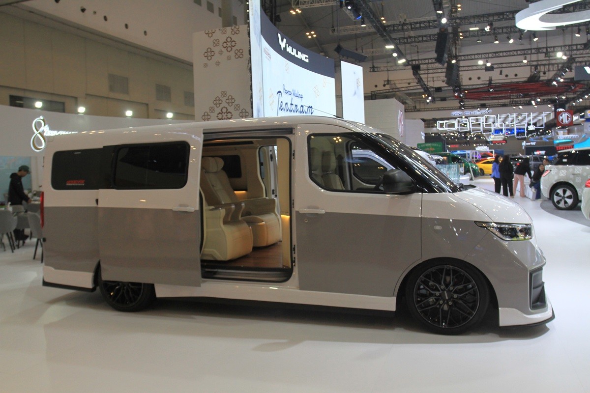 Wuling Mitra EV Disulap Jadi Lounge Eksekutif, Tampil Mewah di GIIAS 2025  