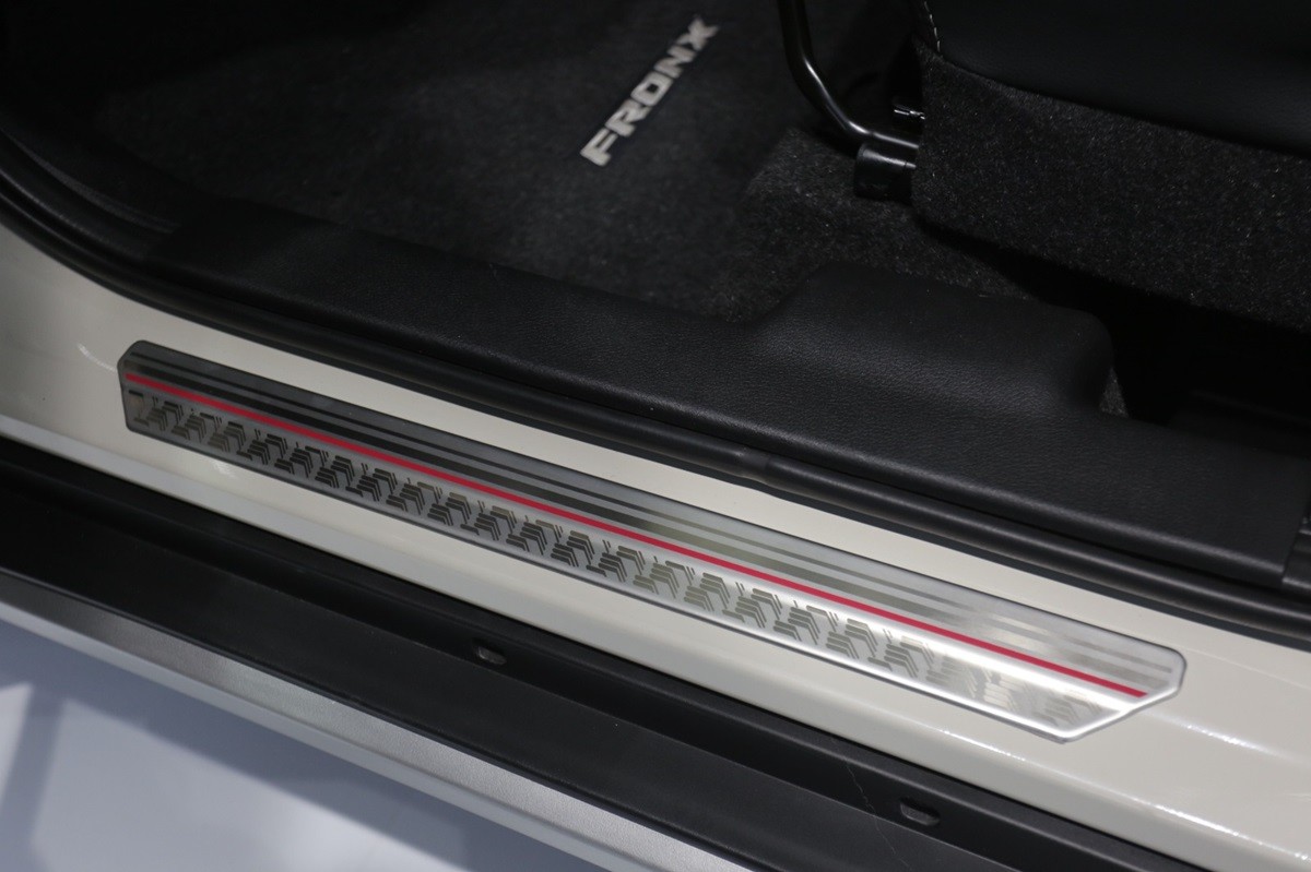 Berbagai Macam Aksesoris Resmi Suzuki Fronx di GIIAS 2025  