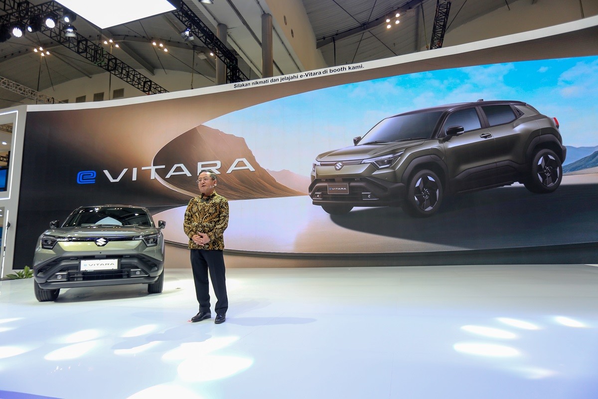 Penampilan Perdana Suzuki eVITARA di GIIAS 2025,