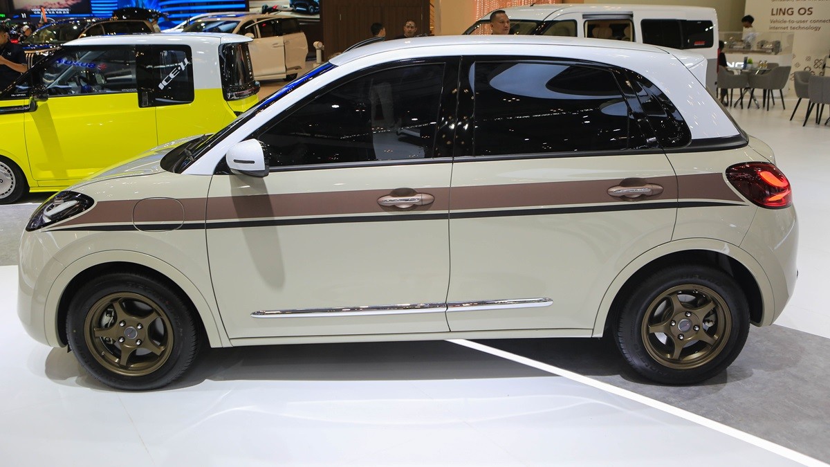 Inspirasi Modifikasi Wuling Air ev dan BinguoEV, Tampil Beda di GIIAS 2025  