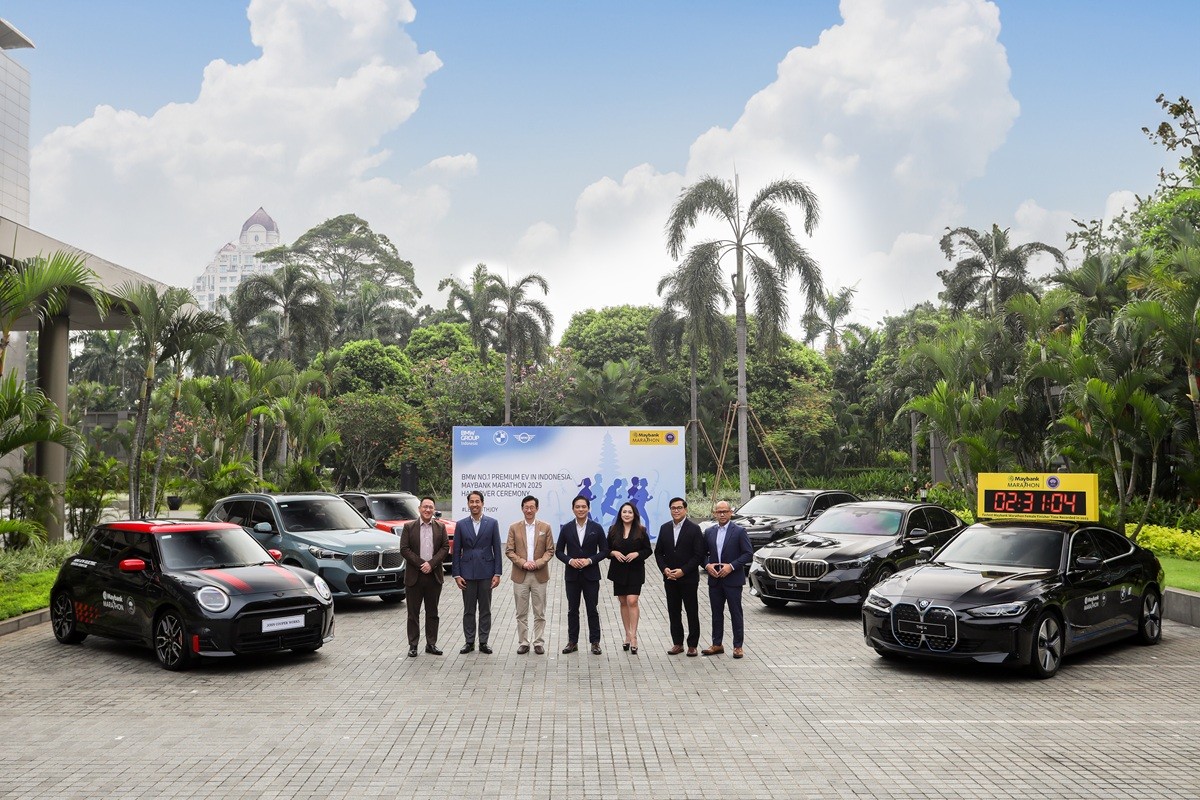 23 BMW dan MINI Kawal Pelari Maybank Marathon 2025  