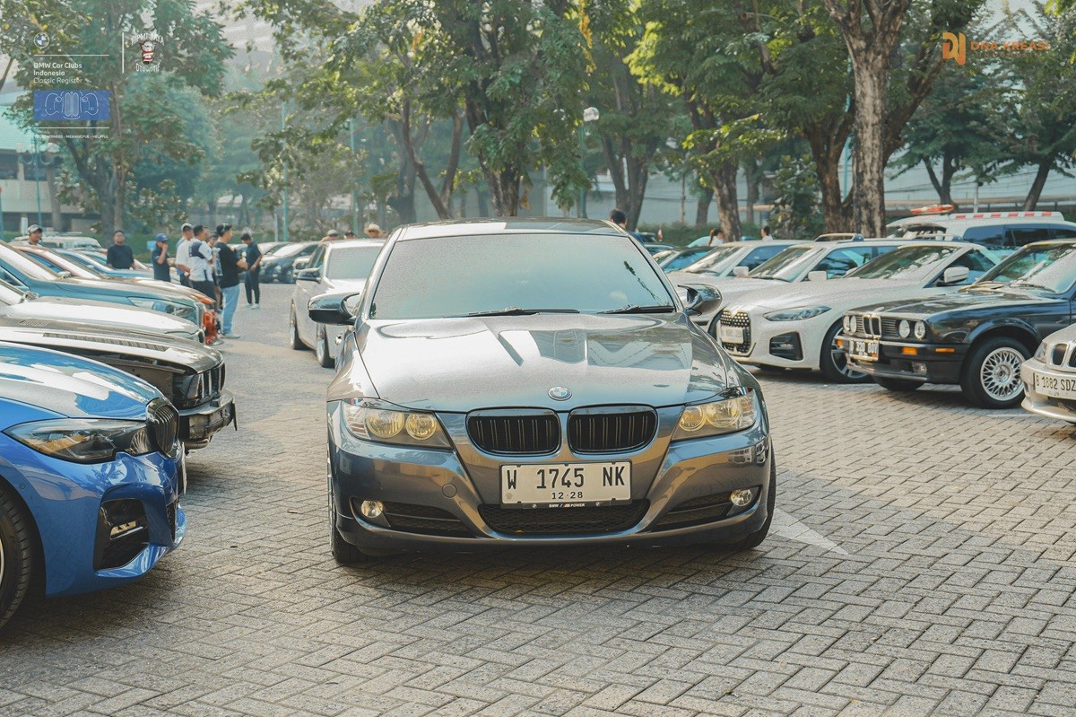Dari Acara 'Celebrates 17 Years Anniversary BMWCCI Classic Register'  