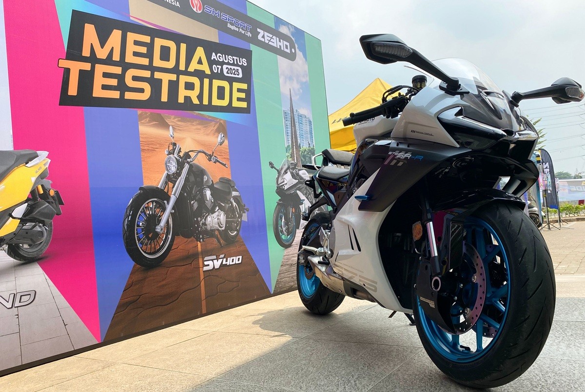 Mencoba Secara Langsung Gaharnya CFMoto 675 SR-R  