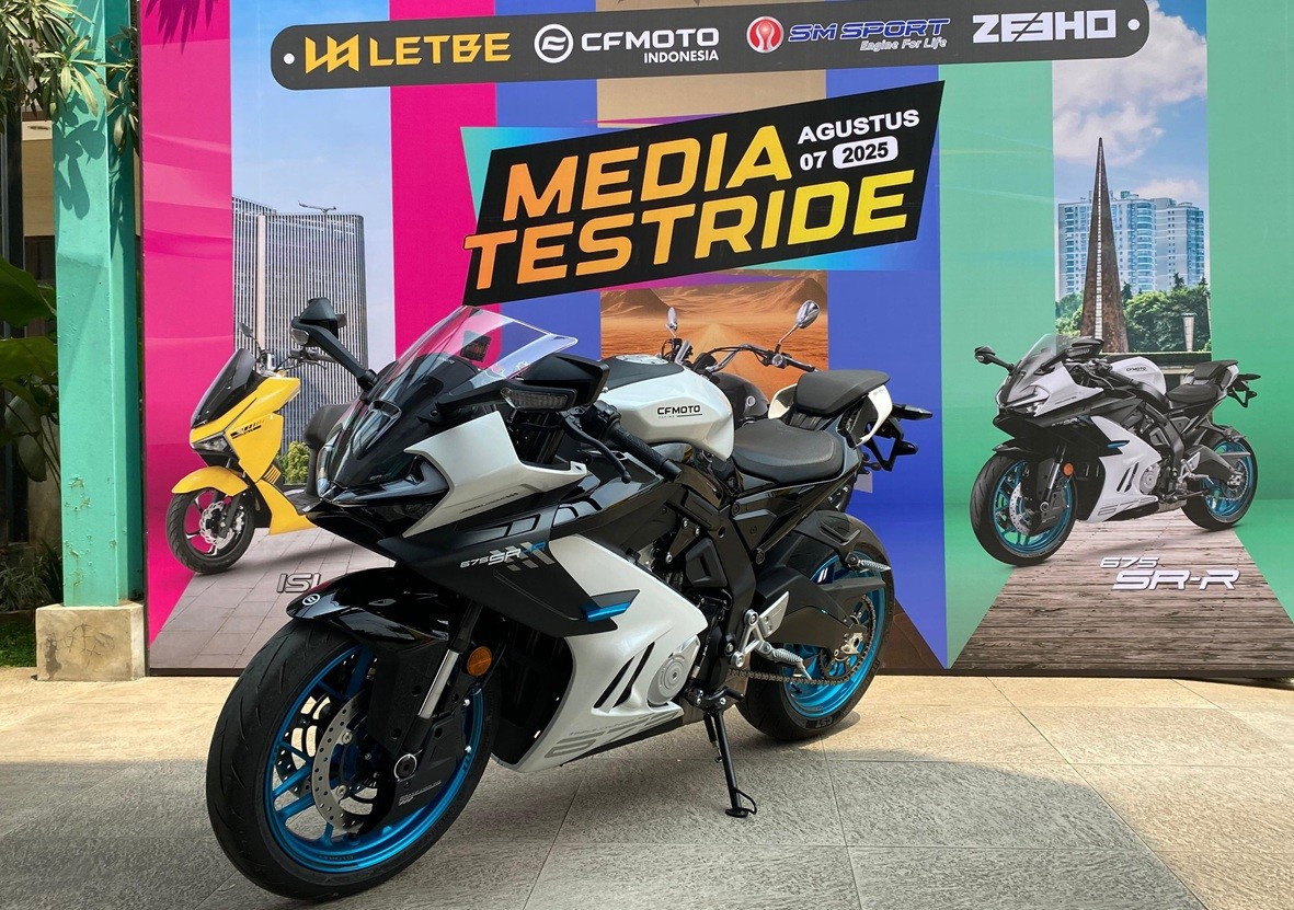 Mencoba Secara Langsung Gaharnya CFMoto 675 SR-R  