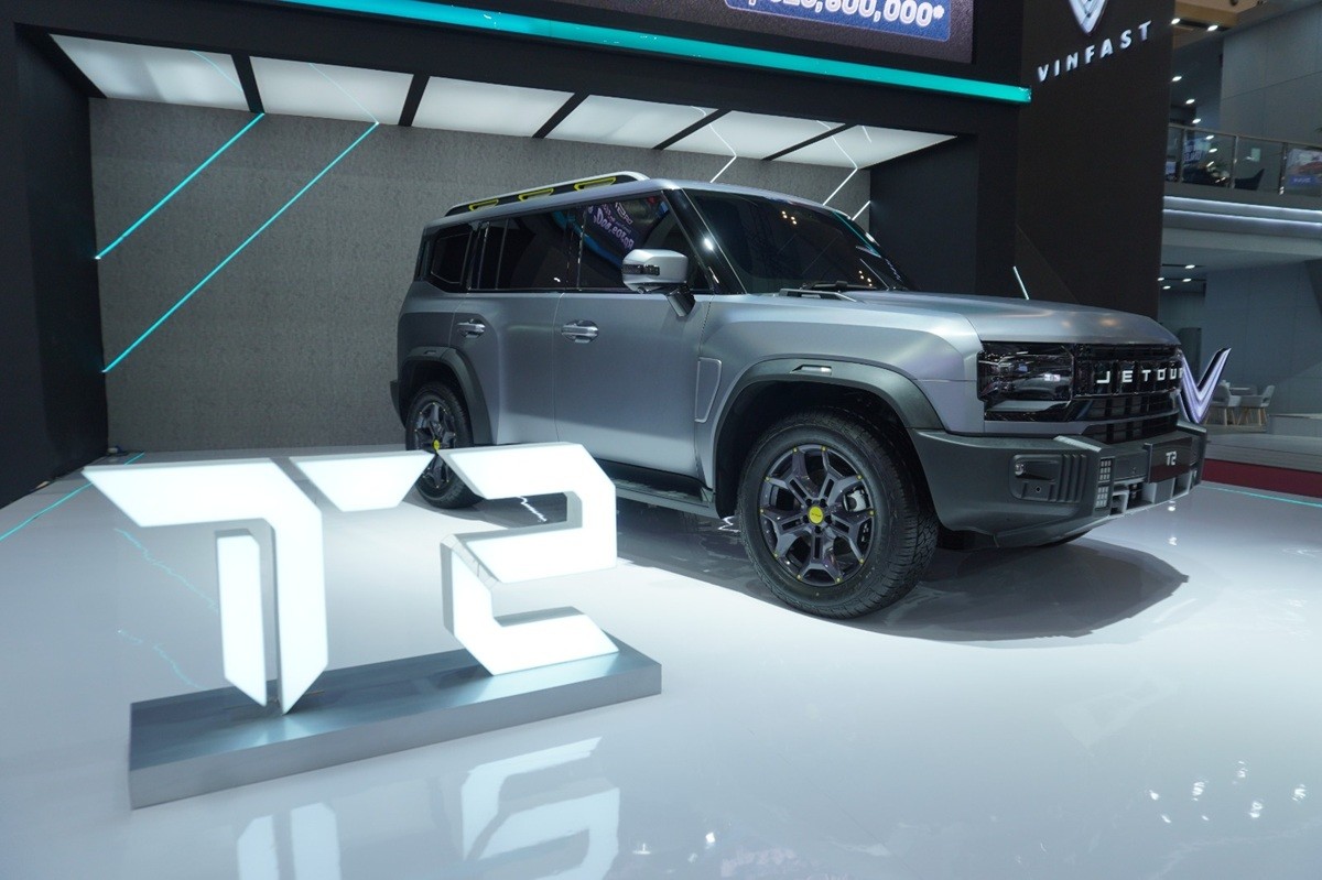 JETOUR T2 dan JETOUR X30e EV Setir Kanan Debut Secara Global GIIAS 2025  