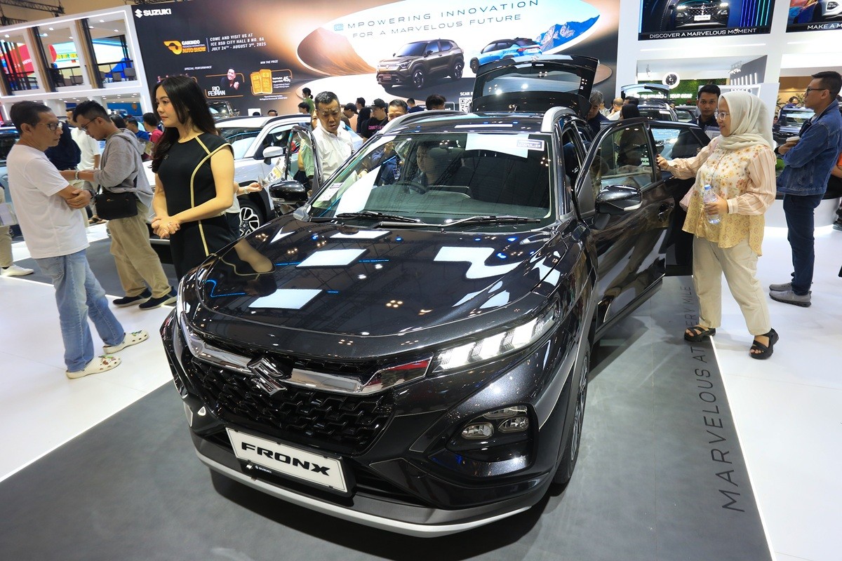 Suzuki Fronx Sukses Pikat Hati Wanita, Desain dan Fitur Keamanan Jadi Kunci  