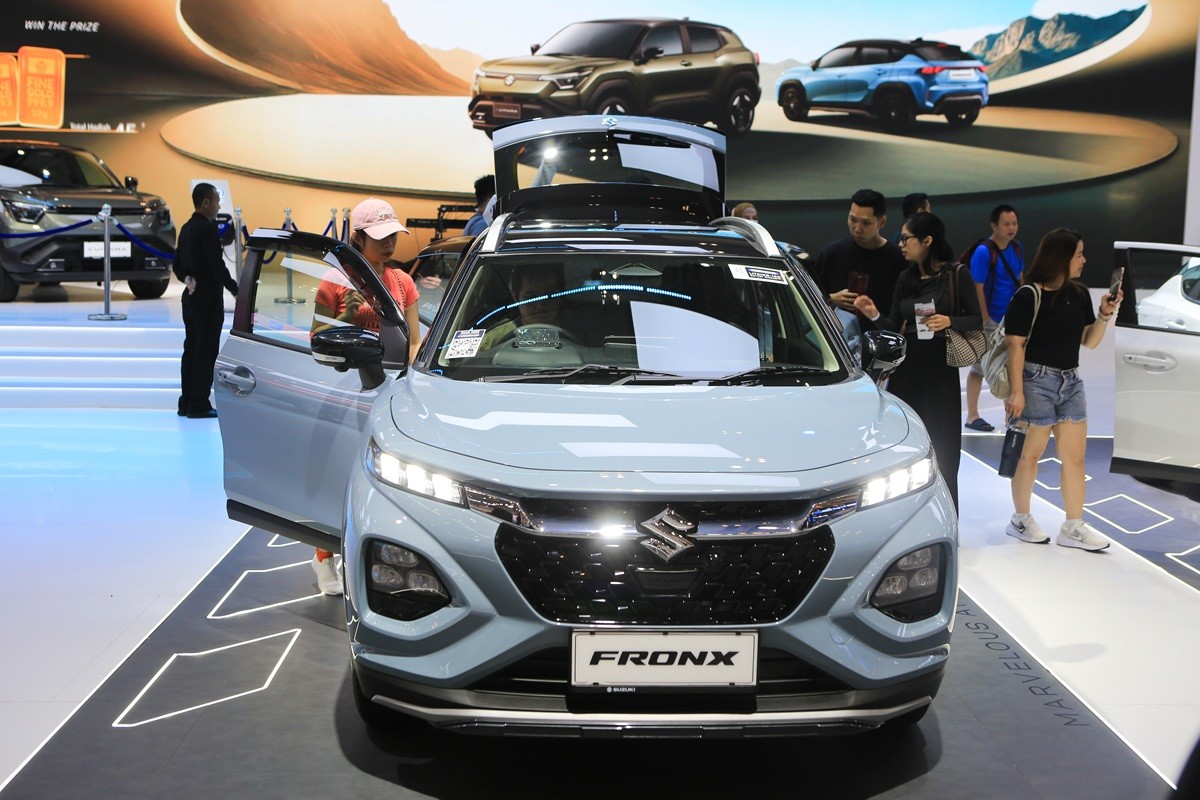 Suzuki Fronx Sukses Pikat Hati Wanita, Desain dan Fitur Keamanan Jadi Kunci  