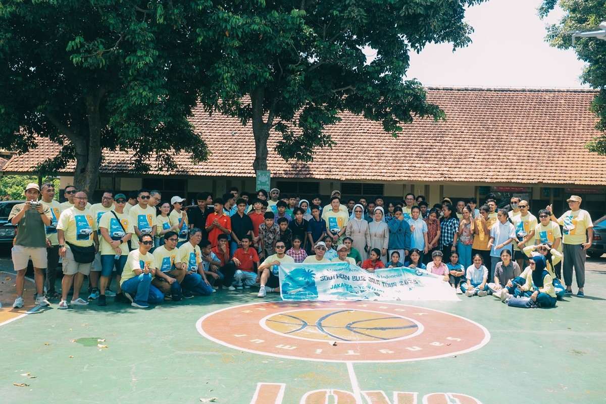 Kegiatan Baksos Warnai Perjalanan MTC INA 'Southern Blue Java Tour'  