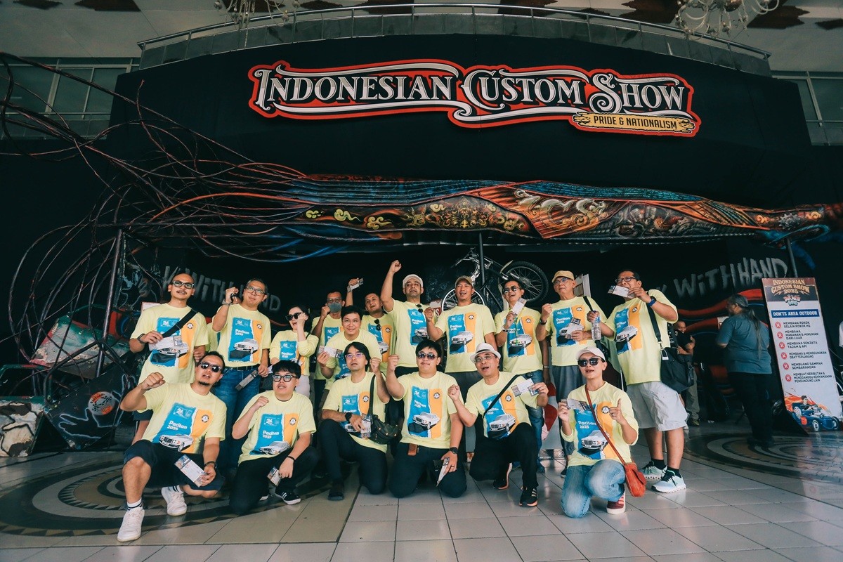 Kegiatan Baksos Warnai Perjalanan MTC INA 'Southern Blue Java Tour'  