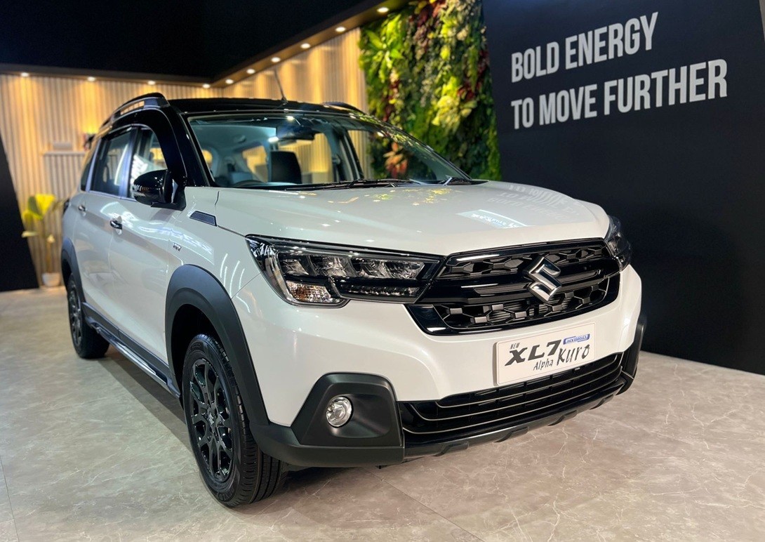 New XL7 Hybrid Alpha Kuro, Hadirkan Sembilan Penyempurnaan  