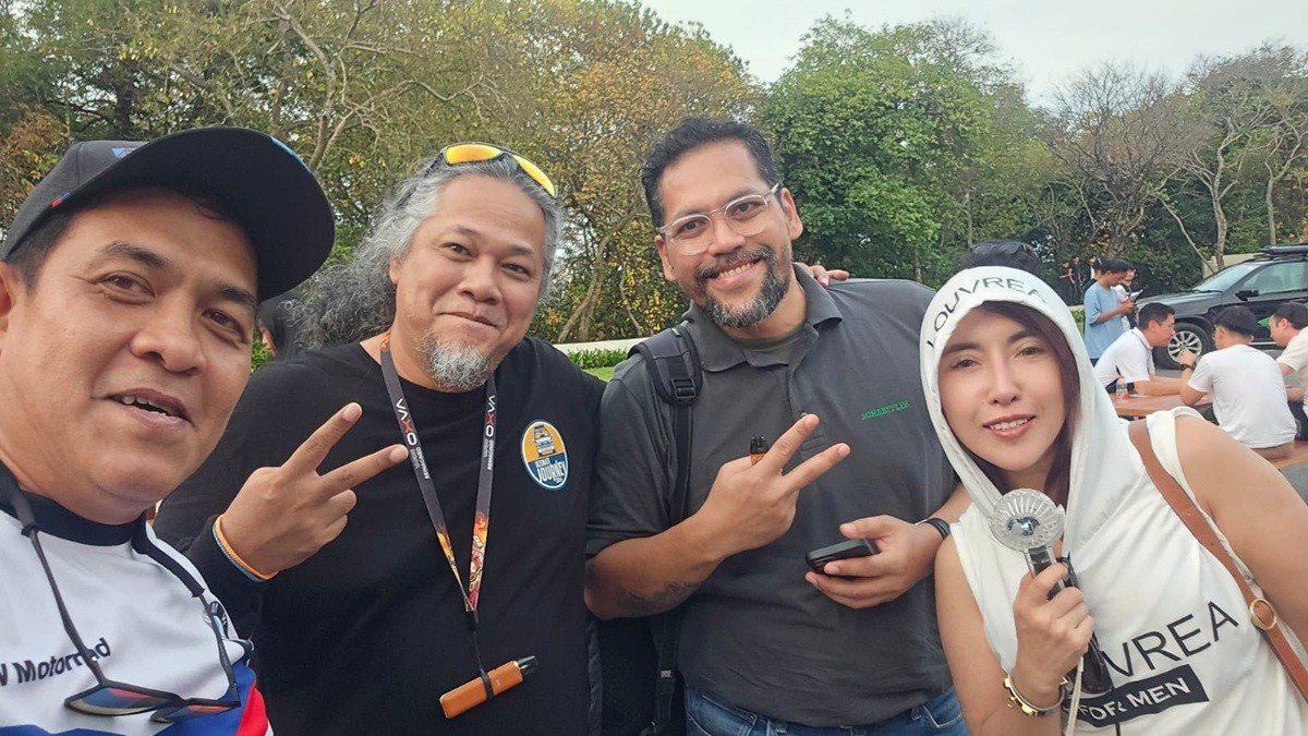 BMWCCI Surabaya Chapter menggabungkan Event Otomotif dan Event Running  