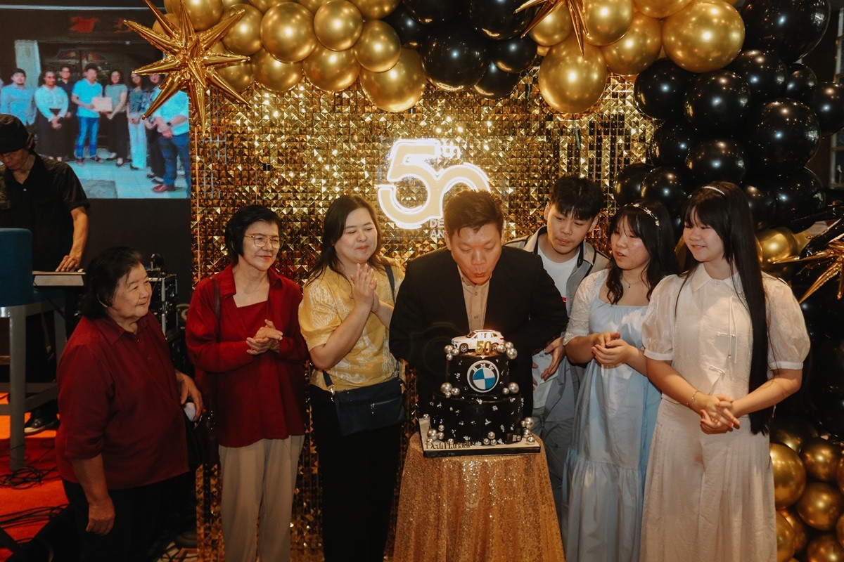 Deretan BMW Hadir Penuhi Acara 50th Dedi Harjadi dan Berdikari Motor Gathering  