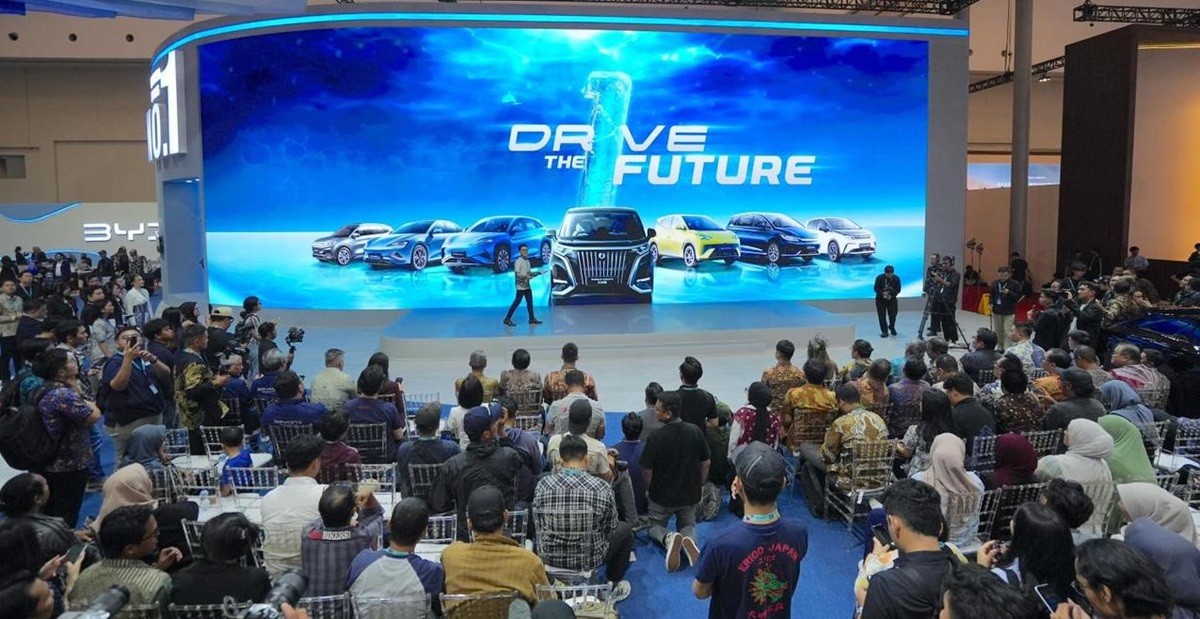 DENZA di GJAW 2025, Pertegas Posisinya Sebagai Pemimpin di Segmen EV Premium  