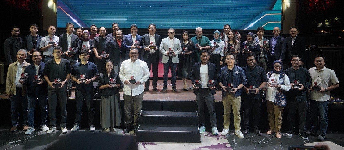 Indomobil eMotor Tyranno Raih Penghargaan 'The Best Low Electric Motorcycle 2025'