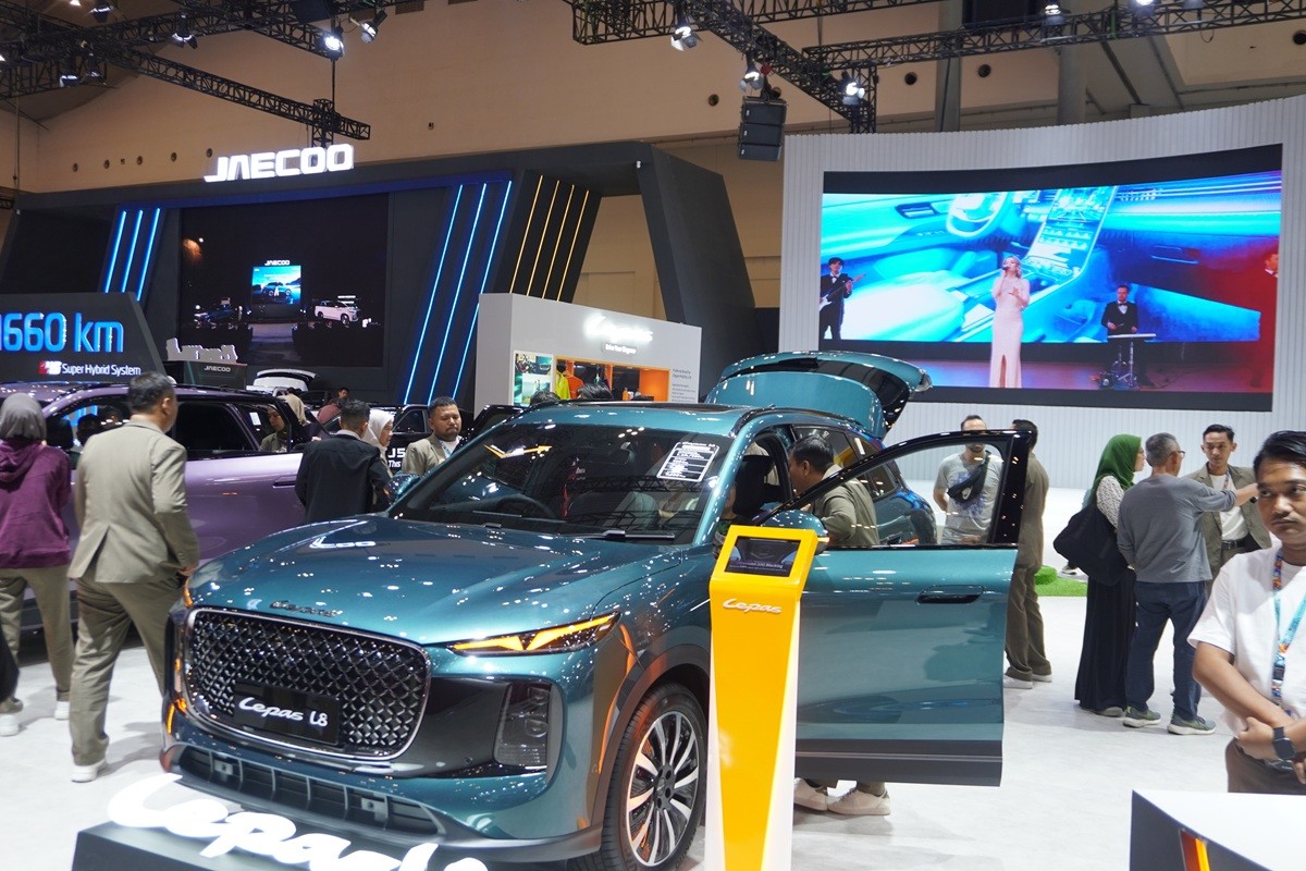 LEPAS L8 Menjadi Pusat Perhatian di GJAW 2025 dengan Desain Elegan Premium