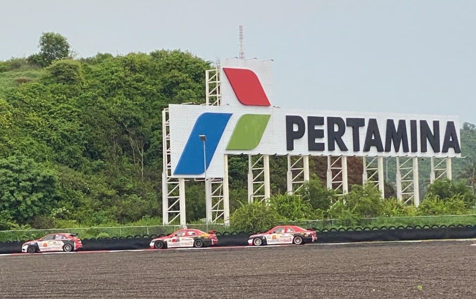 Penampilan Gemilang Pebalap Indostar Motorsport di MFOS 2025 Seri Terakhir  